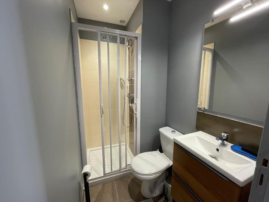 T2Entierement Renove Style Industriel Apartment Rodez Ngoại thất bức ảnh