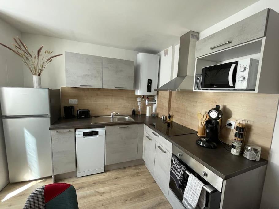 T2Entierement Renove Style Industriel Apartment Rodez Ngoại thất bức ảnh
